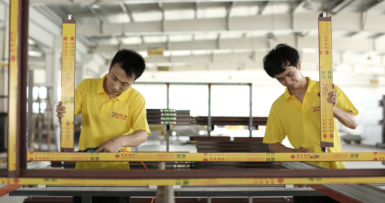 Zhejiang Ruiguan Deur en Raam Co., Ltd.